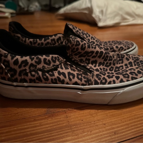 Womens Leopard Print Slip-On Vans - Picture 2 of 3